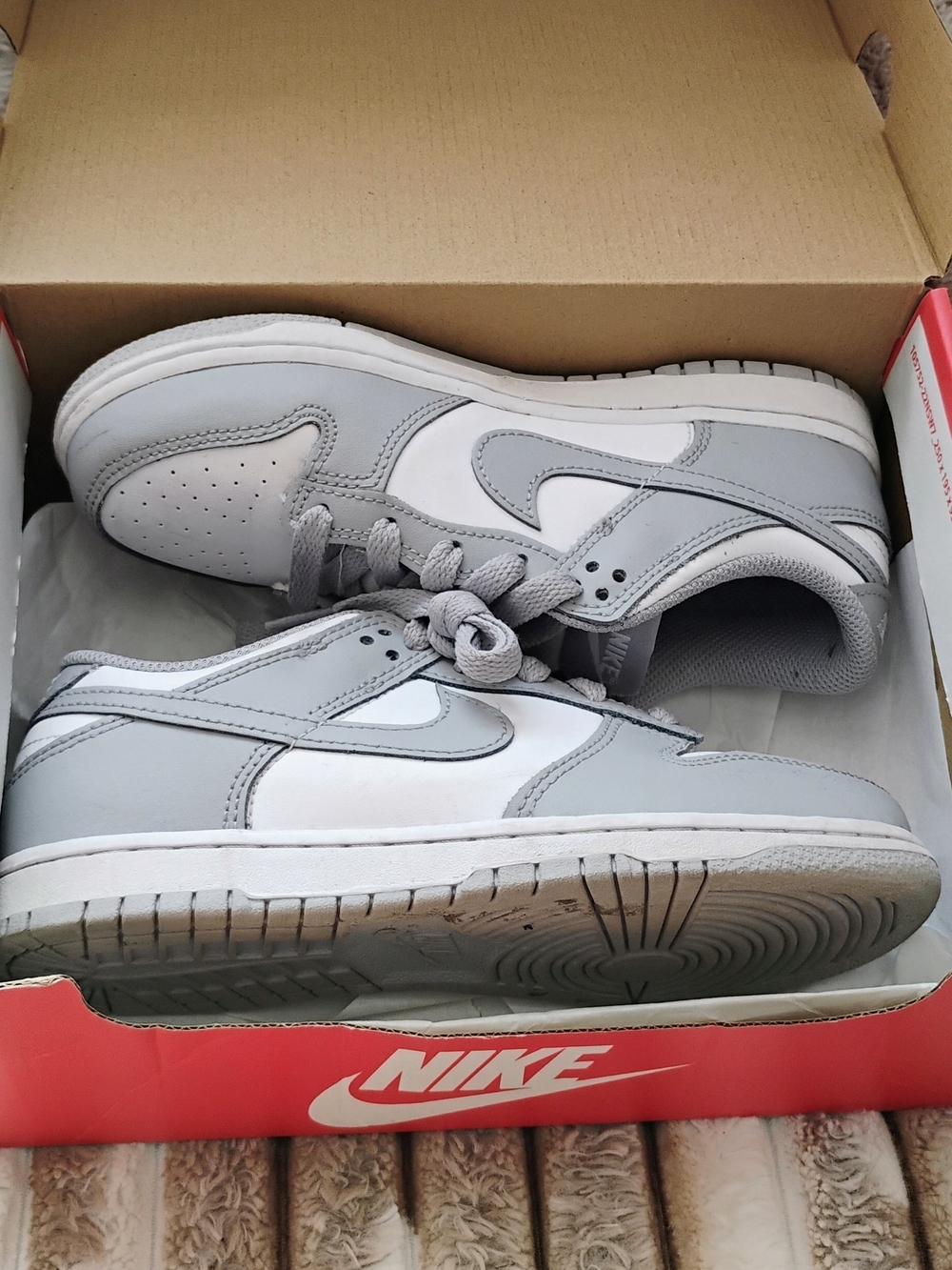 Nike Kids Low-Top Sneakers - Light Gray and White